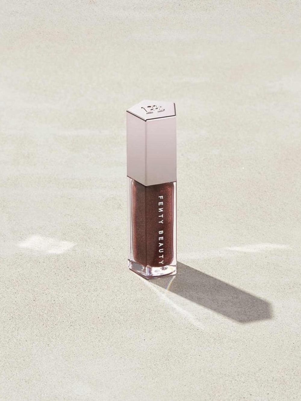 Fenty Beauty Gloss Bomb Mini Heat Universal Luminizer & Plumper in Hot Chocolit